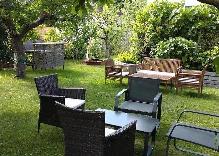 Michaela Bucher Erdgeschoss شقة